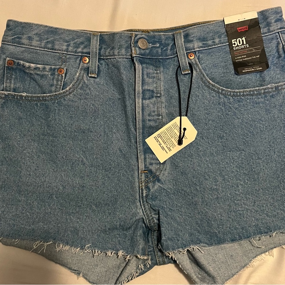 LEVIS 50 HIGH RISE DEMIN SHORTS - Picture 5 of 9